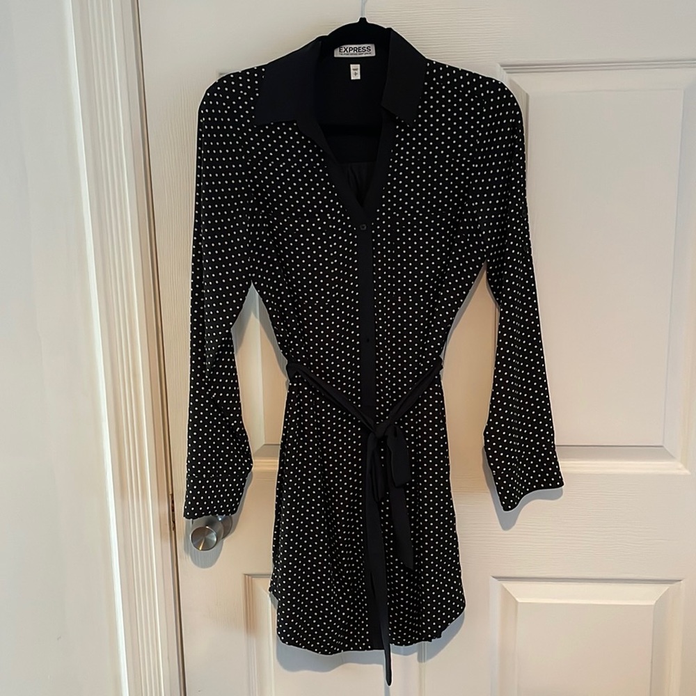 Black with white polka dot Express portofino dress